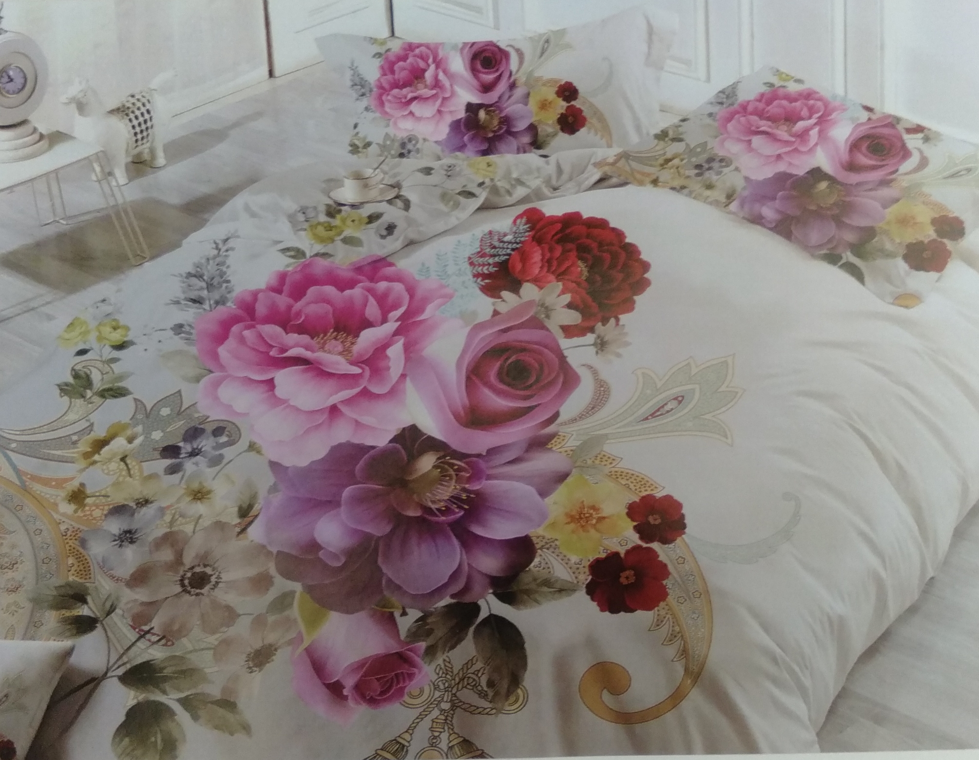 MAGIC Bed Sheet by METROPOLIS