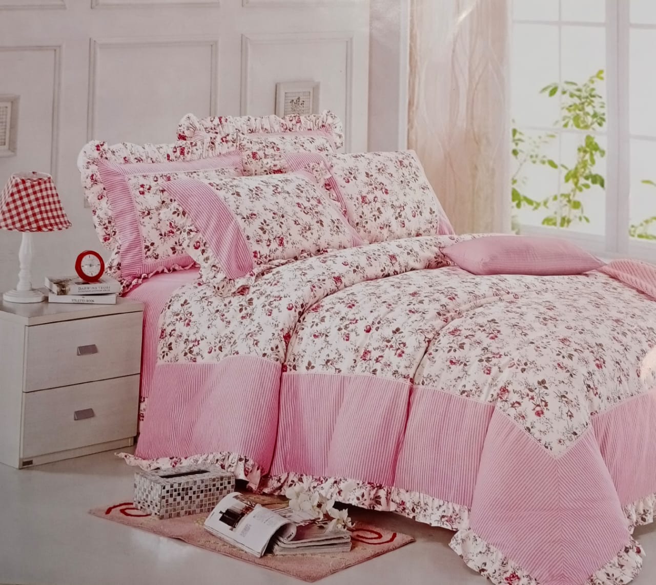 Floral Print Double Bed Bedcover Set by Homiekart