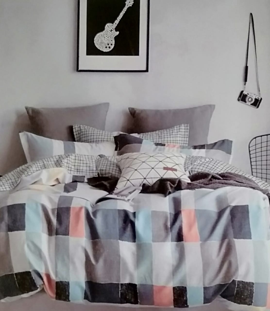 METROPOLIS Shapes & Shades 1+1 Bedsheet Set