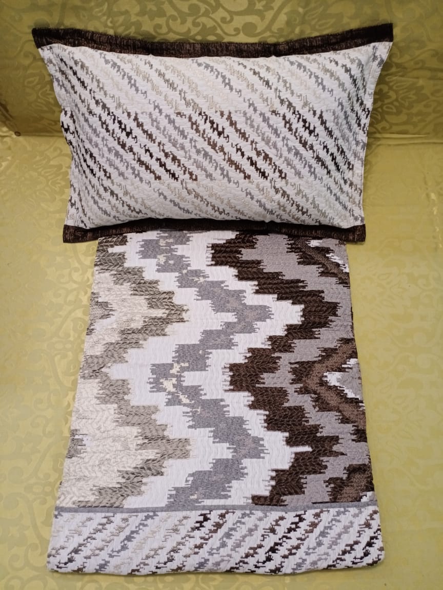 Handloom Woven Double Bed Bedcover by Homiekart