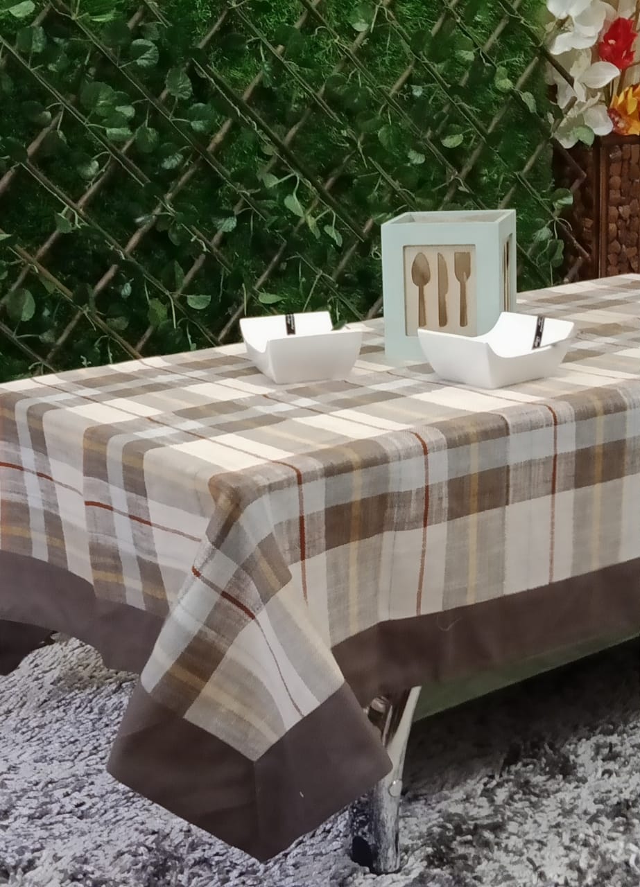 Beautiful Abstract Printed Center Table Cover by Homiekart