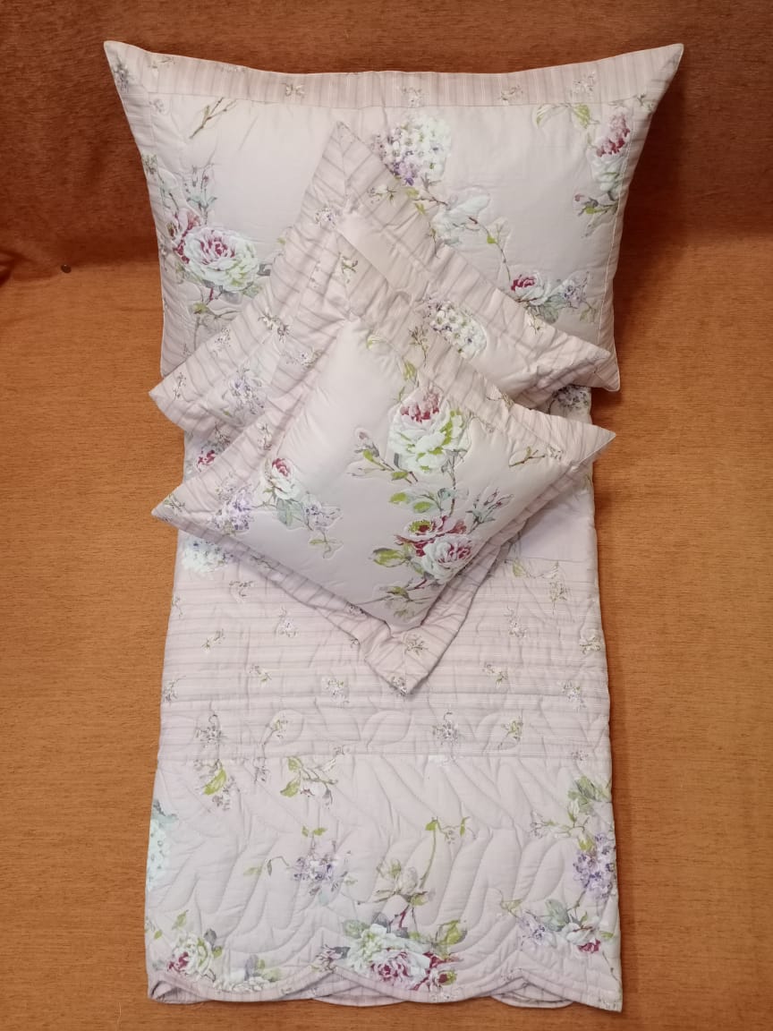 Floral Print Quilted Bedcover Set by Homiekart
