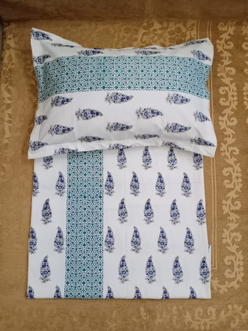 100% Cotton  Printed Double Bedsheet With 2 Pillow Cover  By Homiekart