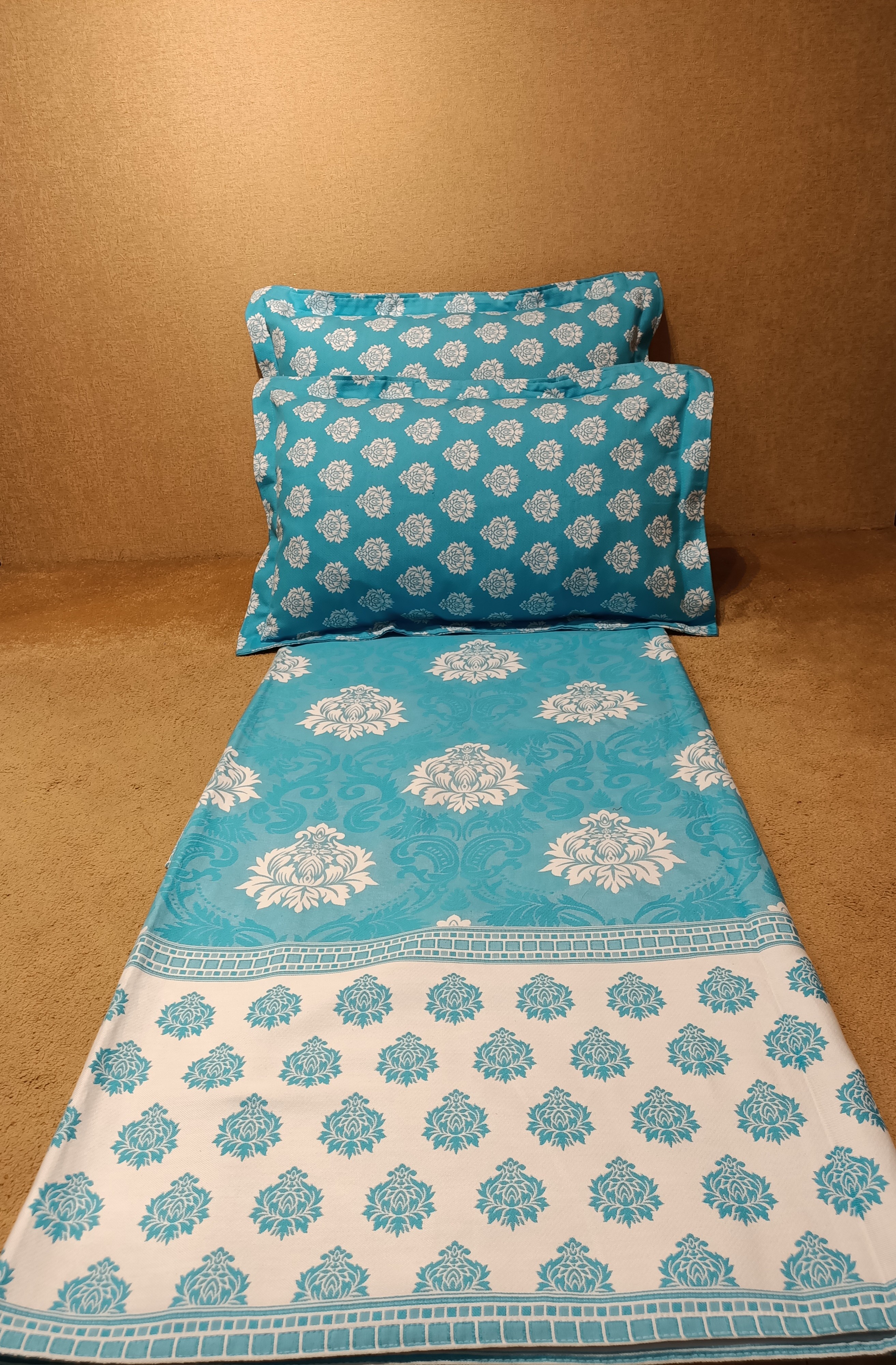 JASHMINE  DOUBLE BEDCOVER BY HOMIEKART