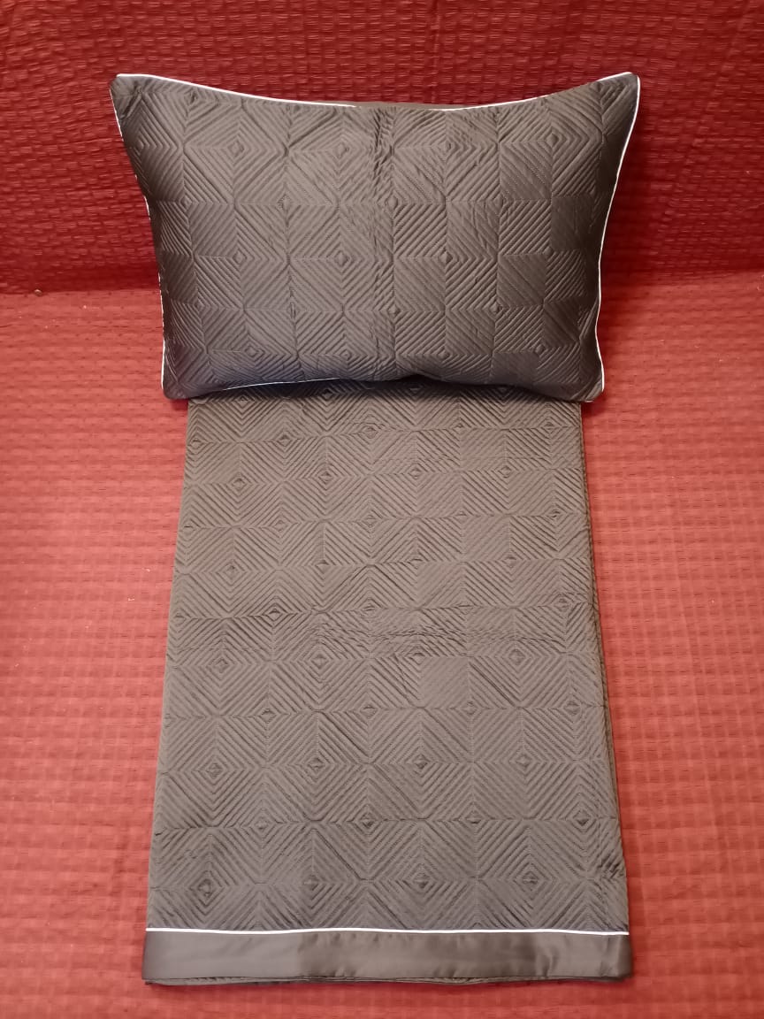 Designer  Quilted Double Bed Bedcover BY HOMIEKART