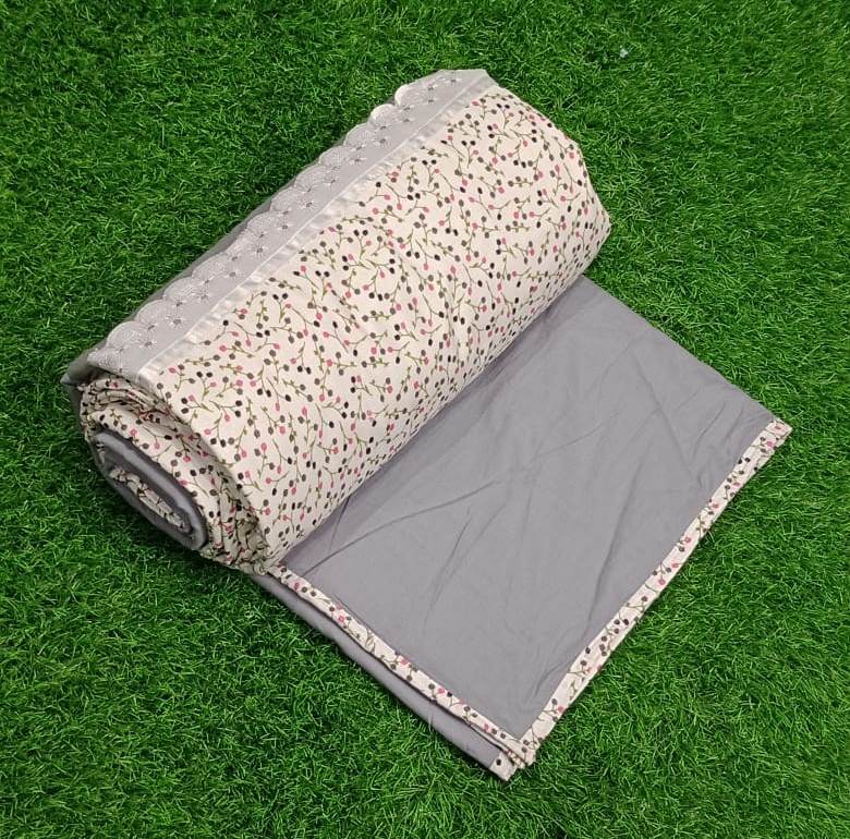 Flora Printed Reversible Topsheet by METROPOLIS