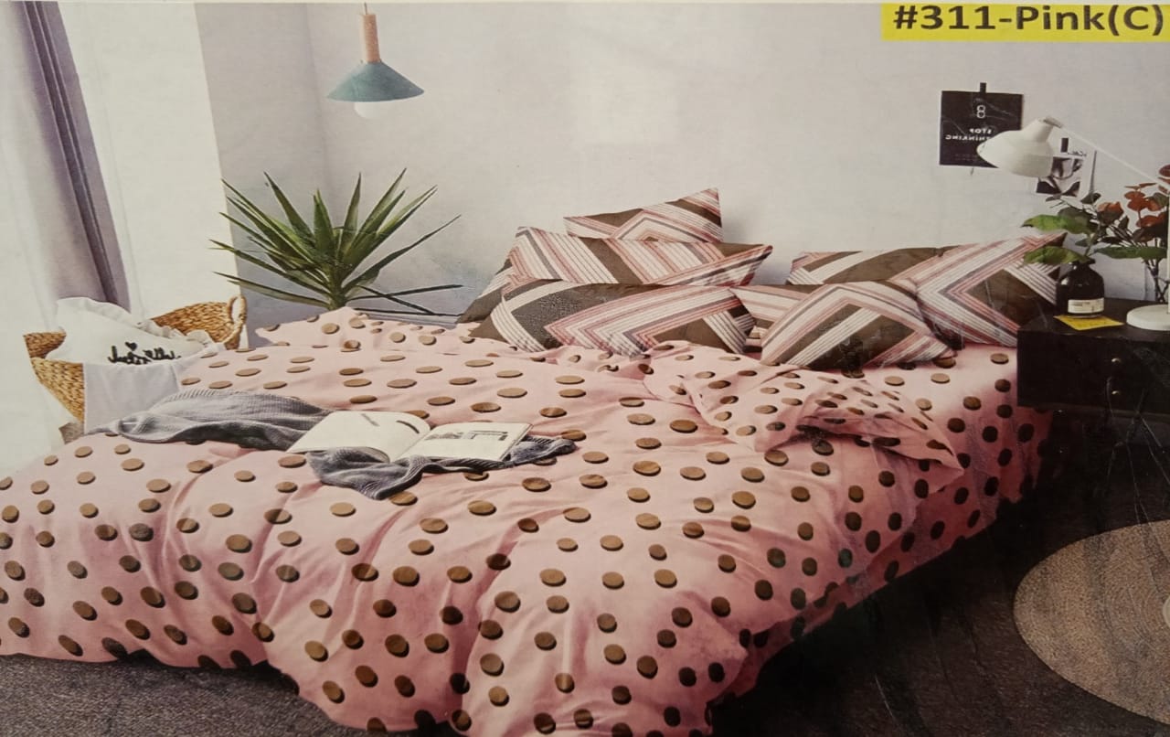 Daffodil Comforter Set by Metropolis