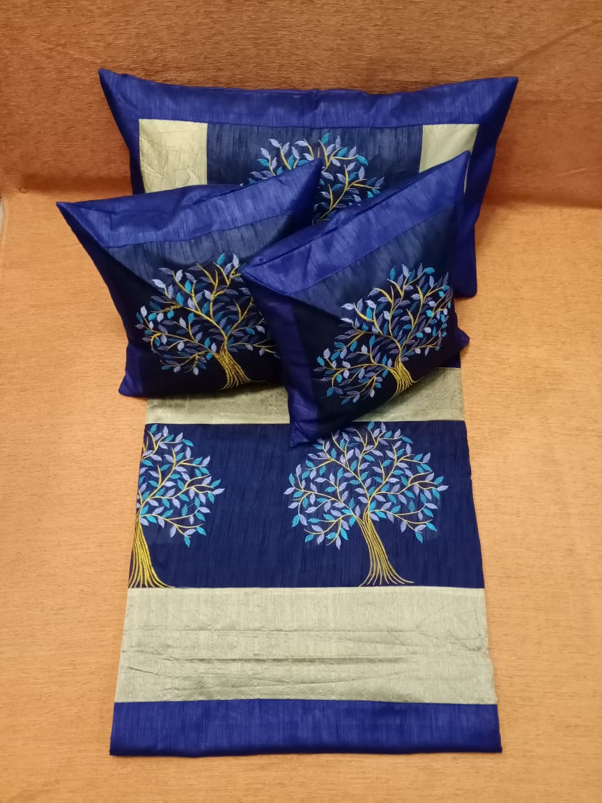 Silk Double Bedcover BY HOMIEKART