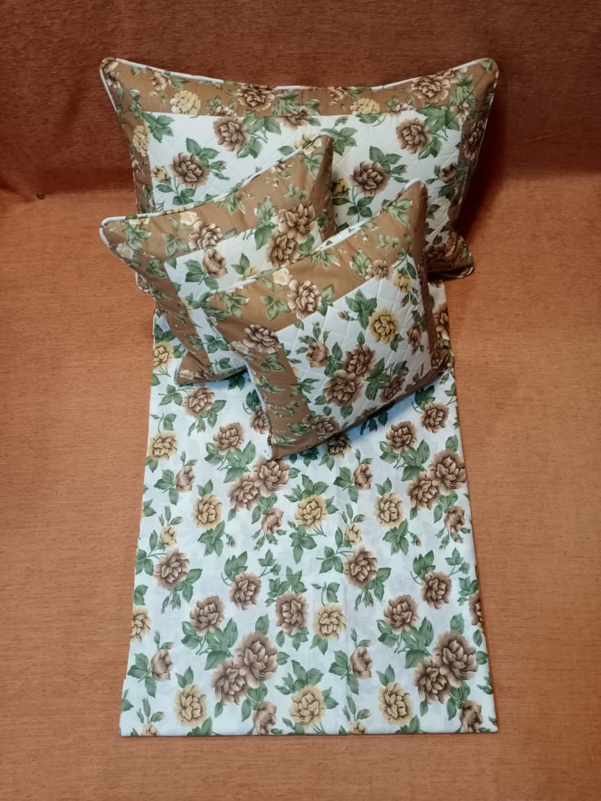 Floral Printed Bedcover Set by Homiekart