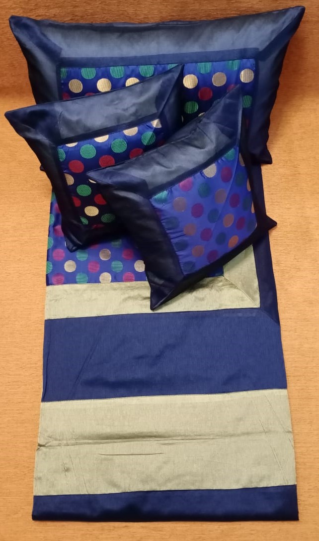 Silk Double Bed Polka Printed Bedcover BY HOMIEKART