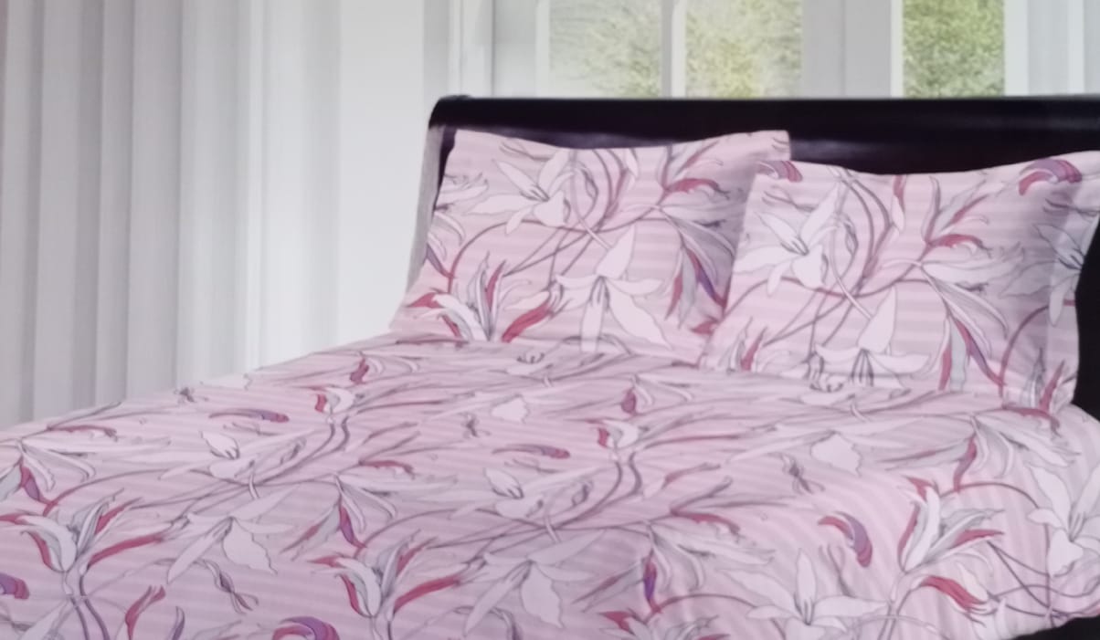 BOMBAY DYEING Enchante 100% Cotton  Double Bedsheet Set